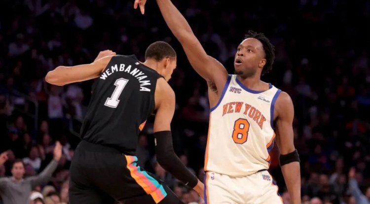 开云网站-文班约基奇的季后赛预习：泥淖与钢铁